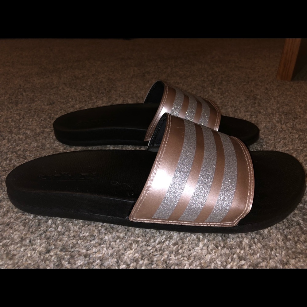 Adidas Slides‼️